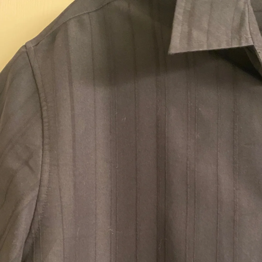 Axist Men's Black Short Sleeve Button Down Shirt - Picture 4 of 5